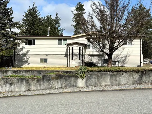 419 Golden Hinde Pl, Gold River BC V0P 1G0