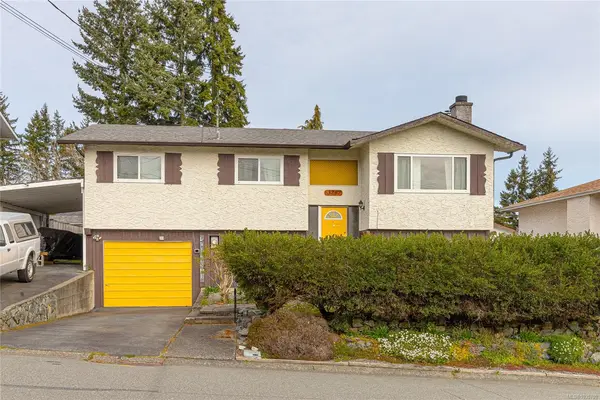 3267 Cook St, Chemainus BC V0R 1K2 - 3 bed, 2 bath in Chemainus