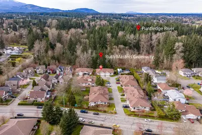 2727 1st St # 402, Courtenay BC V9N 9C8