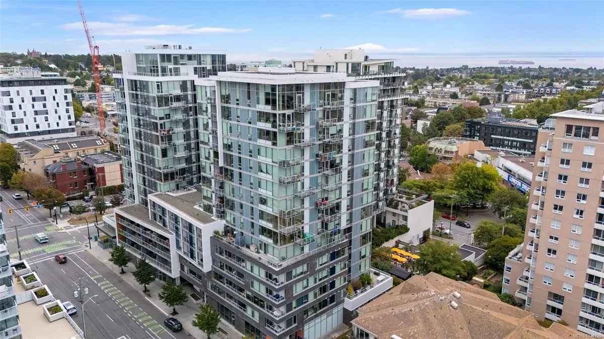 989 Johnson St #801, Victoria BC V8V 0E3