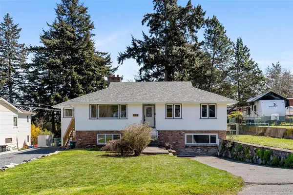 215 Suzanne Pl, View Royal BC V9B 1P2