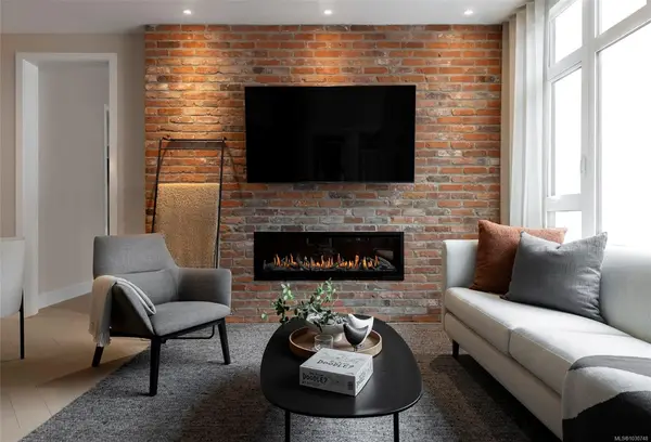 427 Lampson St # 415, Esquimalt BC V9A 0K5