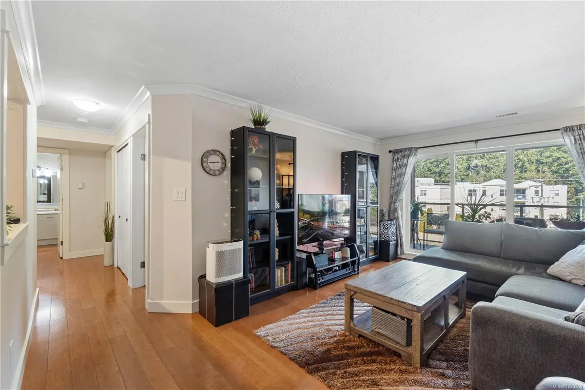 4701 UPLANDS Dr # 409, Nanaimo BC V9T 5Y2