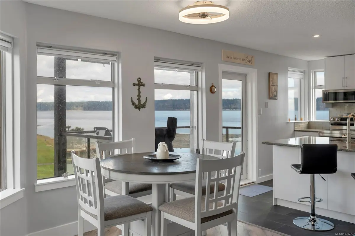27 Island Hwy S #1401, Campbell River BC V9P 1A2