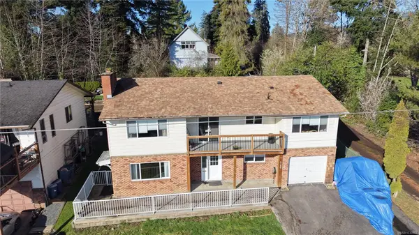 6180 Alington Rd, Duncan BC V9L 2E9 - 6 bed, 3 bath in Duncan