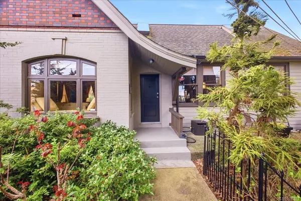 145 Prideaux St, Nanaimo BC V9R 2M8