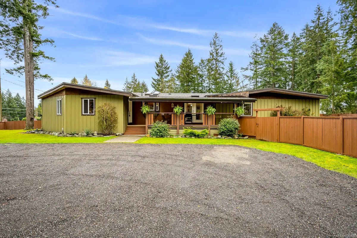 1941 Burdyny Rd, Comox BC V9M 3Z9