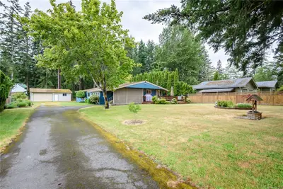 1267 Don Rd, Comox BC V9M 4C4