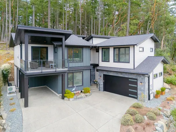 3829 Glen Oaks Dr, Nanaimo BC V9T 0G8 - 5 bed, 5 bath in Nanaimo