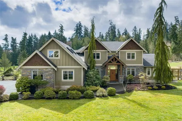 1100 Matuka Dr, Nanoose Bay BC V9P 9L3