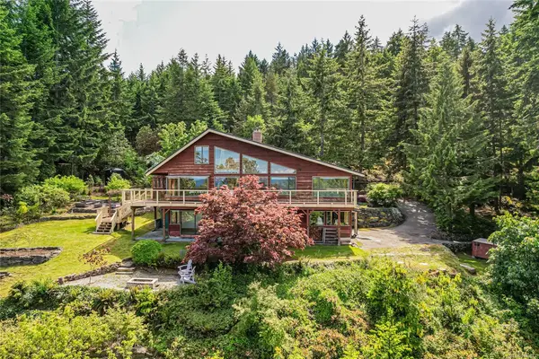 200 Wilkie Way, Salt Spring BC V8K 2J4