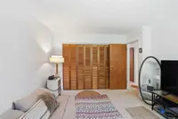 View 32