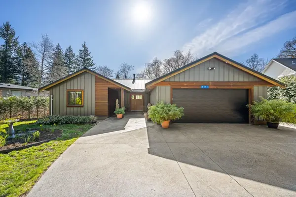 4891 Greaves Cres, Courtenay BC V9J 1R5 - 4 bed, 3 bath property for sale in Courtenay
