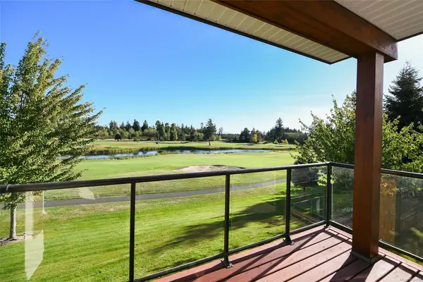 3666 Royal Vista Way # 224, Courtenay BC V9N 9X8