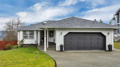 1329 Kingsview Rd, Duncan BC V9L 5N9