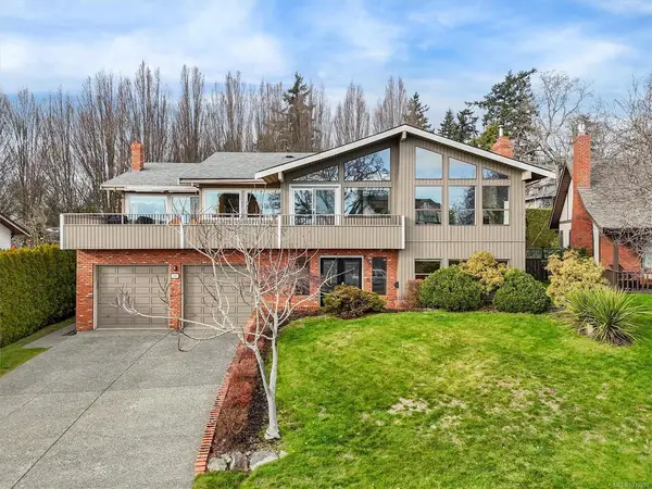 890 Denford Cres, Saanich BC V8X 4N1