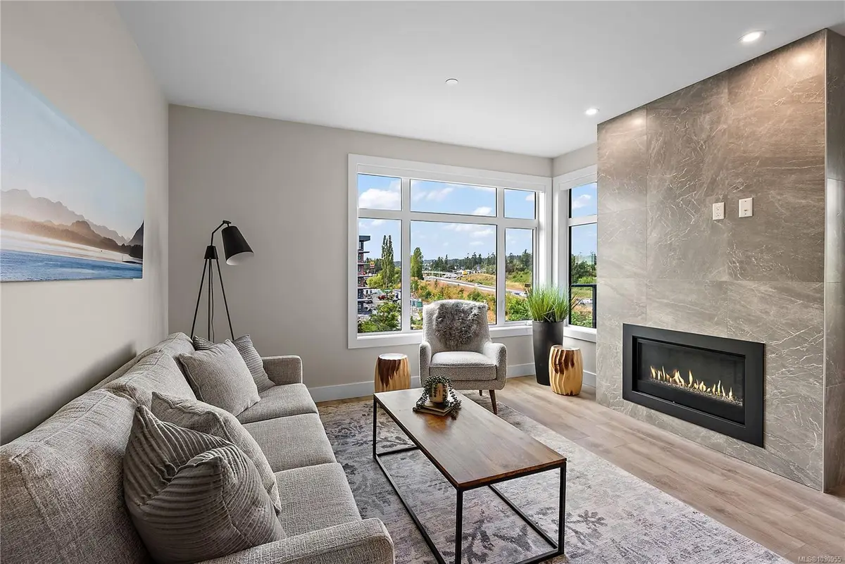 2520 Hackett Cres #308, Central Saanich BC V8M 0C5