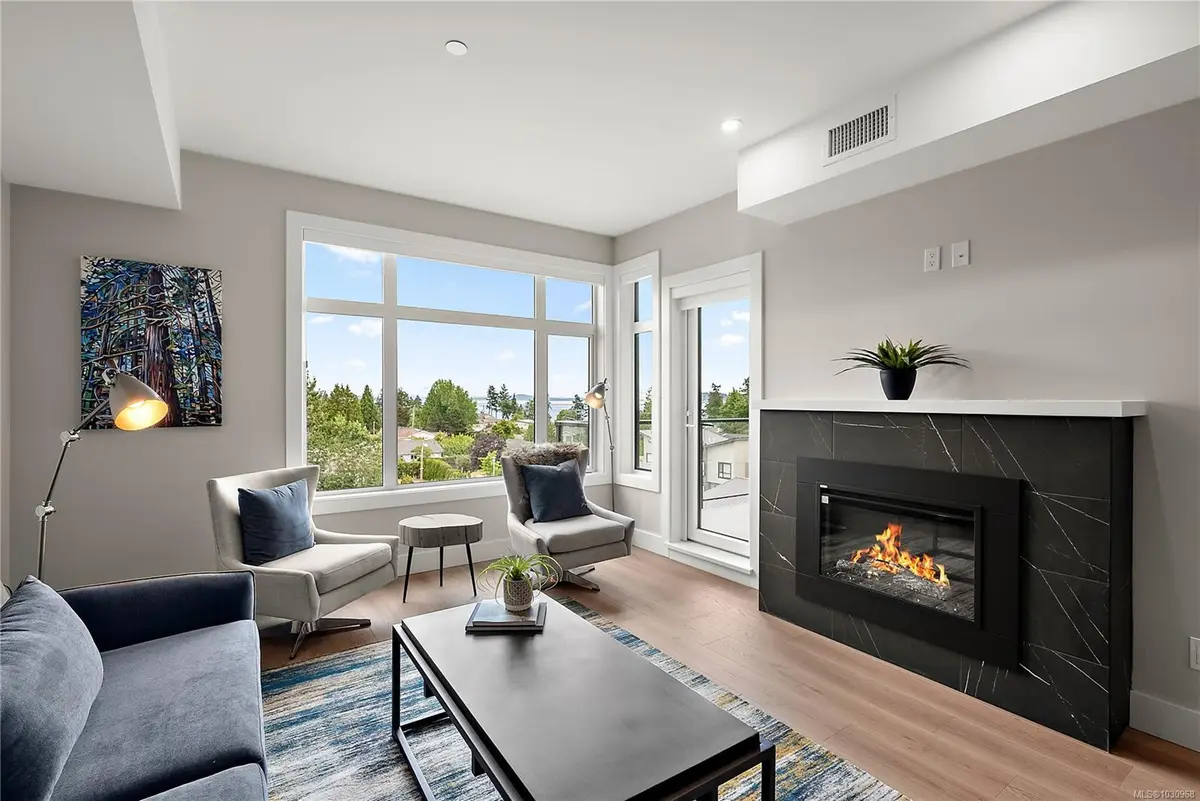 2520 Hackett Cres #405, Central Saanich BC V8M 0C5