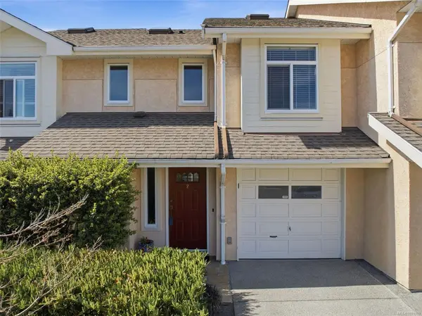 10471 Resthaven Dr # 2, Sidney BC V8L 3H6