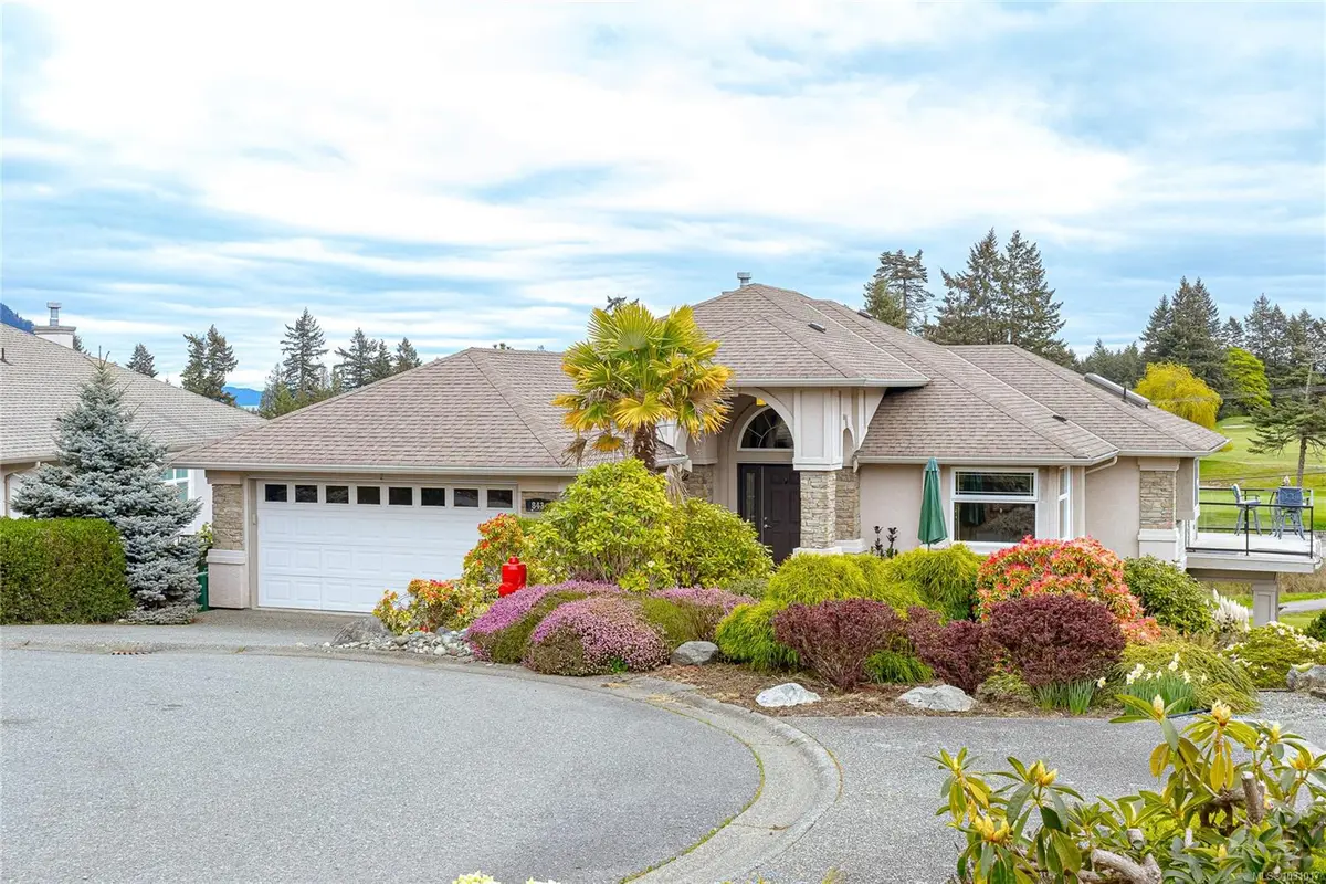 843 Country Club Dr, Cobble Hill BC V0R 1L1