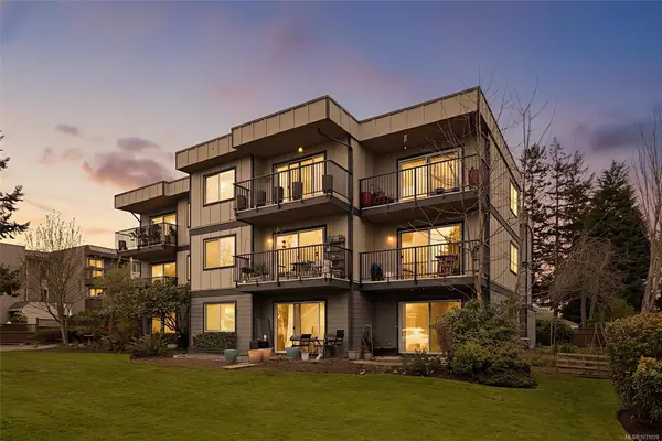 2427 Amherst Ave # 304, Sidney BC V8L 2H1