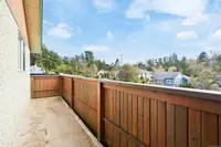 View 10