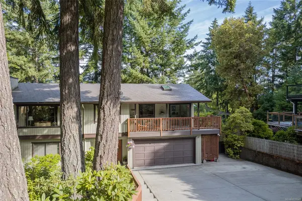 1367 Kingsview Rd, Duncan BC V9L 5P1 - 3 bed, 3 bath in Duncan