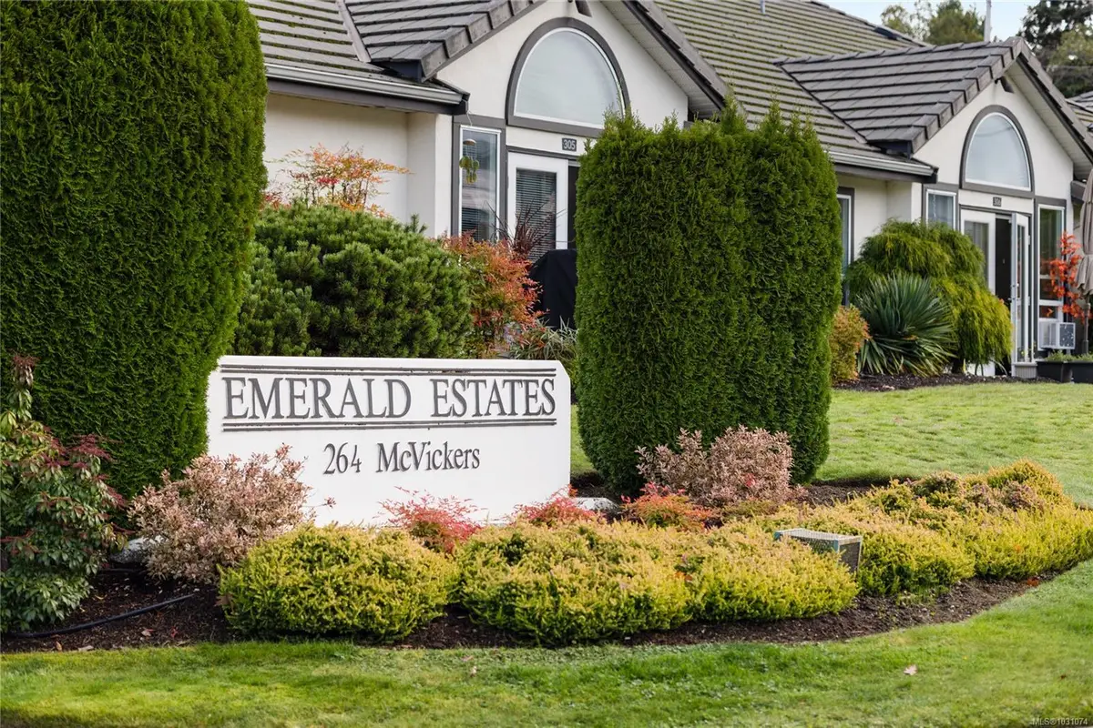 264 McVickers St # 204, Parksville BC V9N 2N5