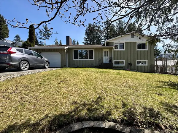 445 Chamiss Cres, Gold River BC V0P 1G0