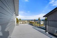 View 16