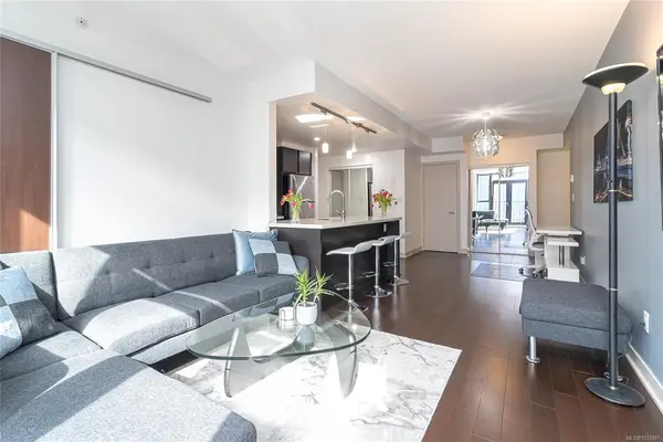 760 Johnson St # 204, Victoria BC V8W 0A4