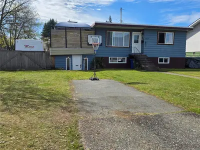 3810 Craig Rd, Port Alberni BC V9Y 5Y8