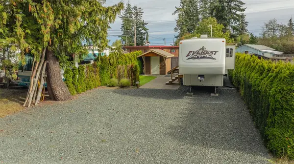 6050 island Hwy # 44, Qualicum Beach BC V9K 2E1