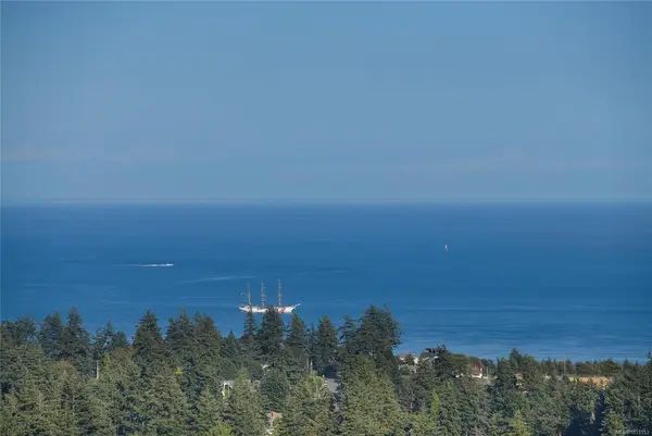3411 Karger Terr, Colwood BC V9C 3K4 - 7 bed, 4 bath in Colwood