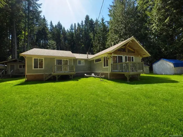 667 Weathers Way, Mudge Island BC V0R 1X6 - 4 bed, 1.0 bath in Mudge Island