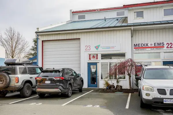 2075 Henry Ave W # 23, Sidney BC V8L 1T2