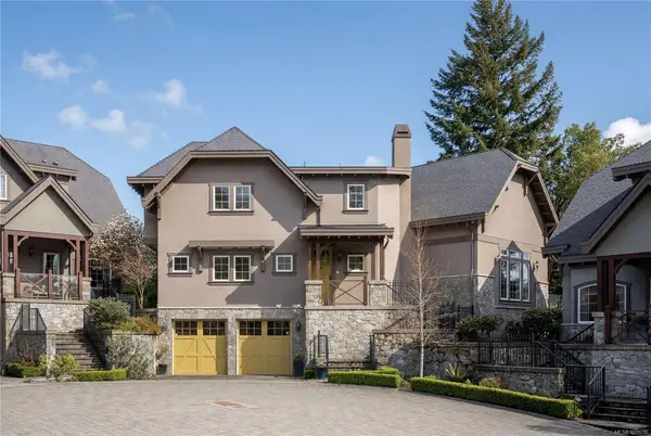 2220 Island Falls Pl, Langford BC V9B 6V3 - 3 bed, 4 bath in Langford