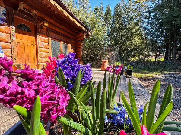 10760 Guilbride Dr, Saltair BC V0G 2B2 - 6 bed, 4.0 bath in Saltair