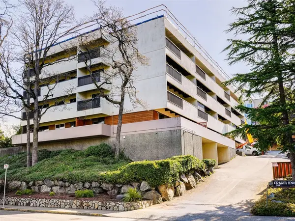 3277 Glasgow Ave # 307, Saanich BC V8X 1M3 - 1 bed, 1 bath in Saanich