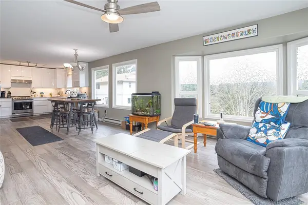 671 Marsh Wren Pl, Nanaimo BC V9T 5R4 - 3 bed, 2 bath in Nanaimo