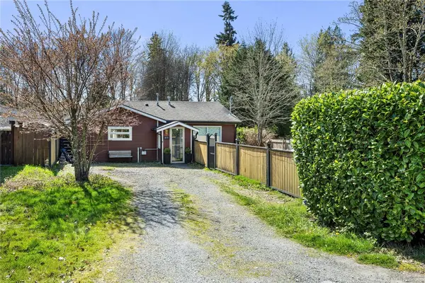 411 Seventh St, Nanaimo BC V9R 1E4