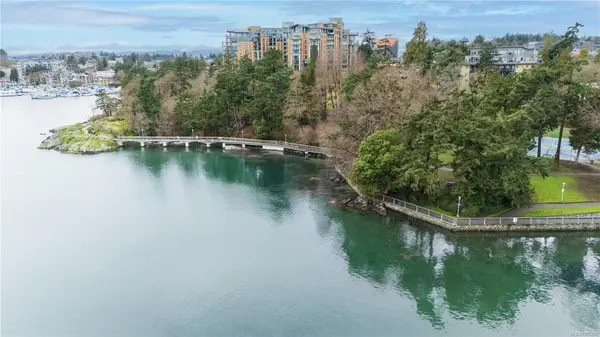 532 BOWLSBY Pl, Victoria BC V9A 4C7