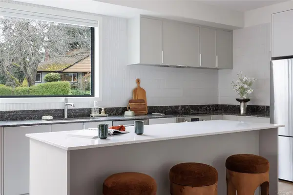 1520 Louise Pl # 12, Saanich BC V8P 2T8