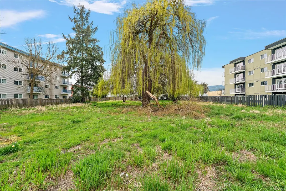 2566 Lewis St, Duncan BC V9L 2Z1