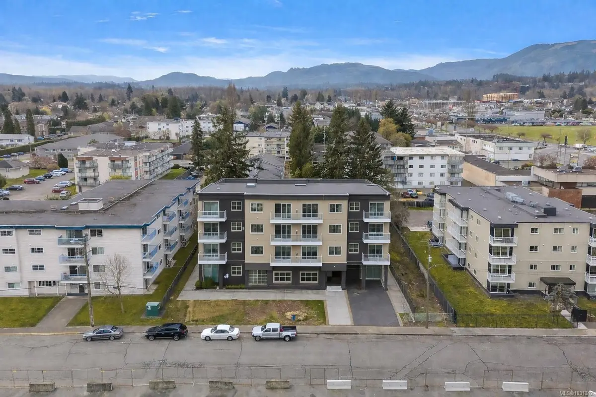 2562 Lewis St, Duncan BC V9L 2Z1