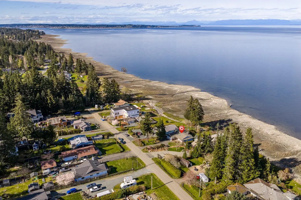 5018 Spence Rd, Courtenay BC V9N 9S1