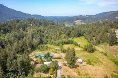 7661 Mays Rd, Duncan BC V9L 6A8