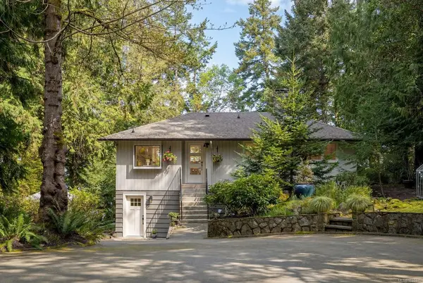 2320 Dolphin Rd, North Saanich BC V8L 5V2