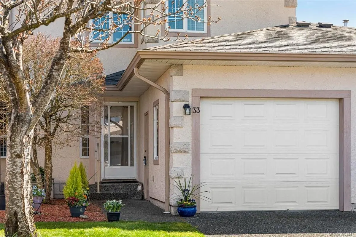 2055 GALERNO Rd #33, Campbell River BC V9W 6Z1