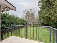 View 16